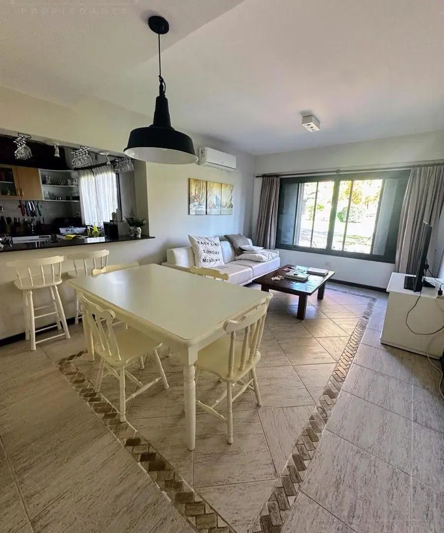 Casa en venta Barrio Champagnat- Estancias Del Pilar 4