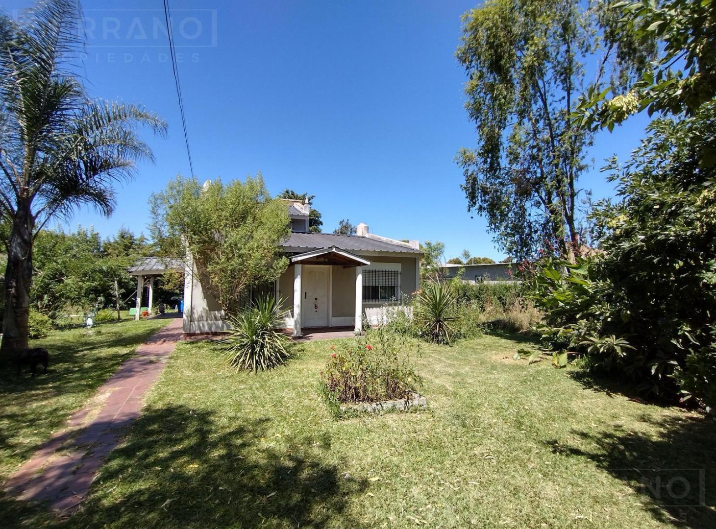 Venta casa 4 ambientes en Barrio Parque Sakura, Exaltación de la Cruz