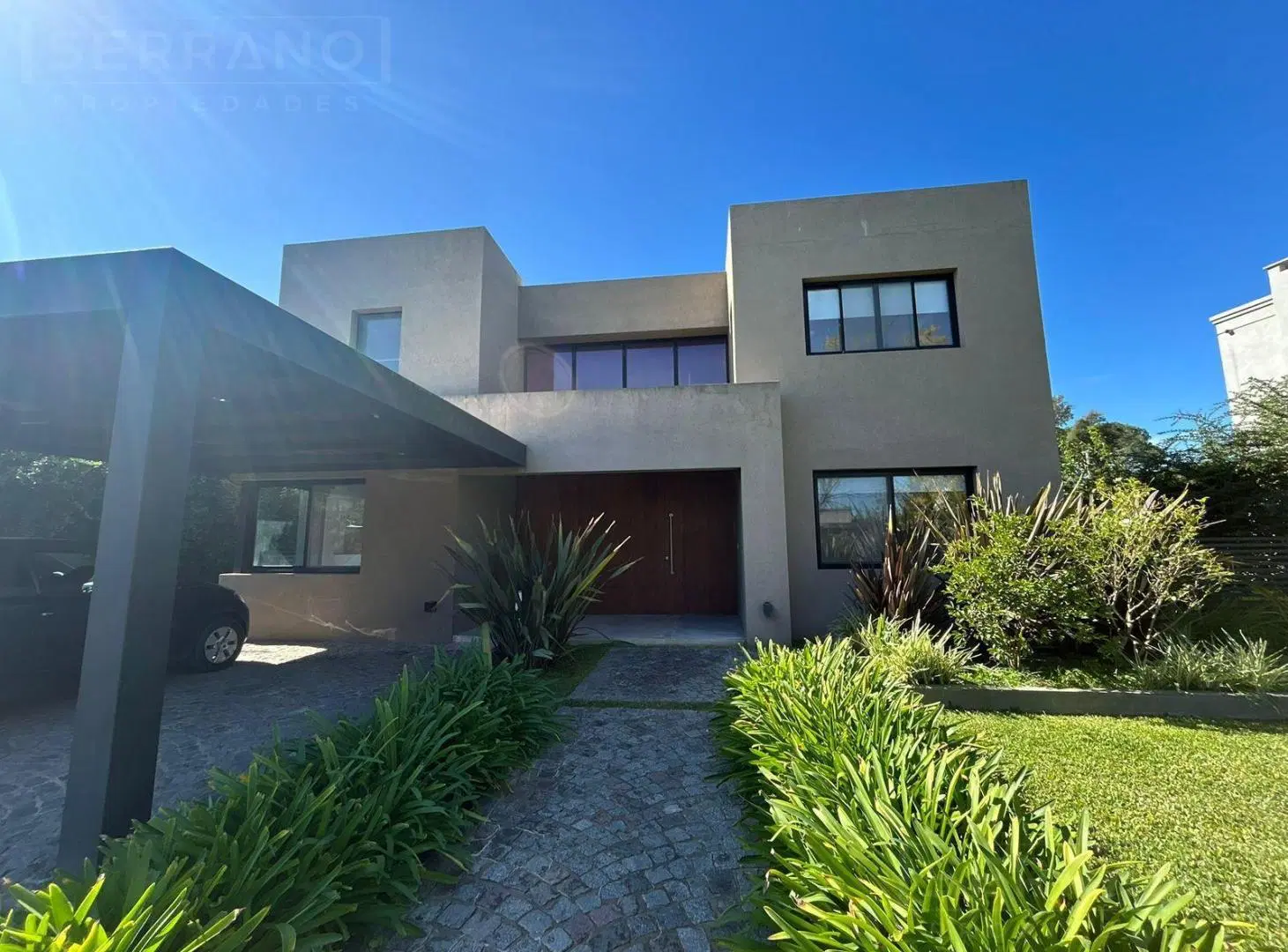 Casa en venta, apto crédito. 3 dormitorios y un escritorio, pileta. Estancias del Rio, Pilar 4