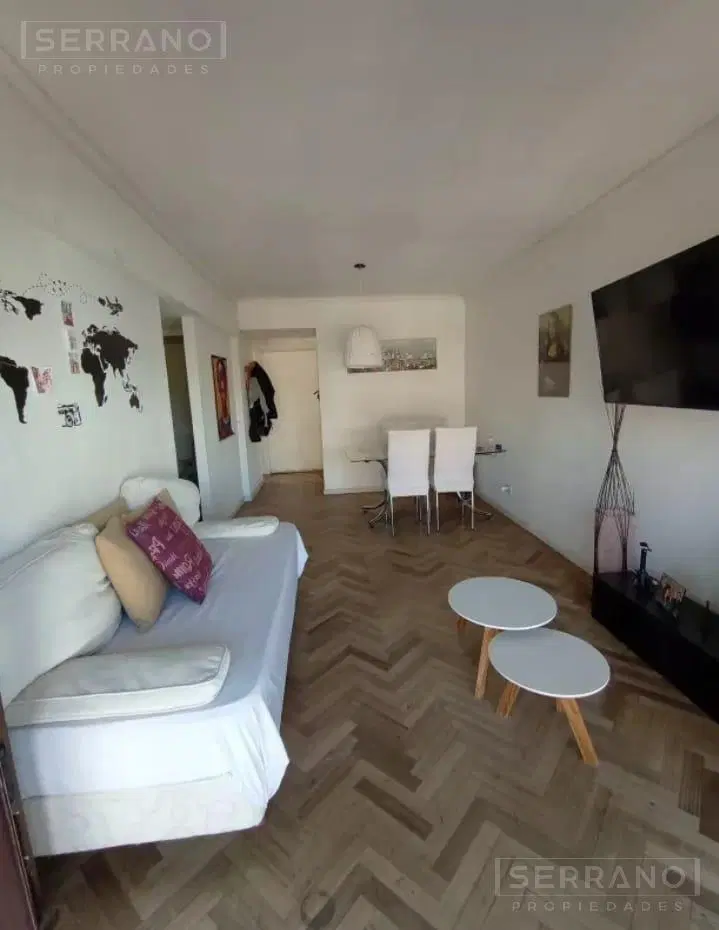 Venta departamento en Vicente Lopez de 3 ambientes amplio luminoso 4