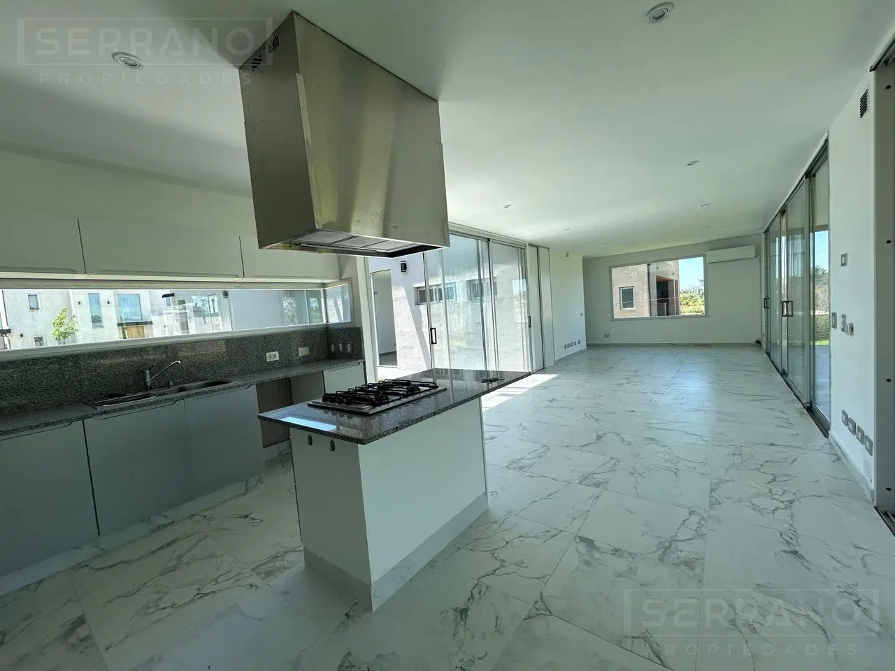 Casa de 3 dormitorios y pileta en venta, Area 11, barrio San Sebastian, Escobar 3