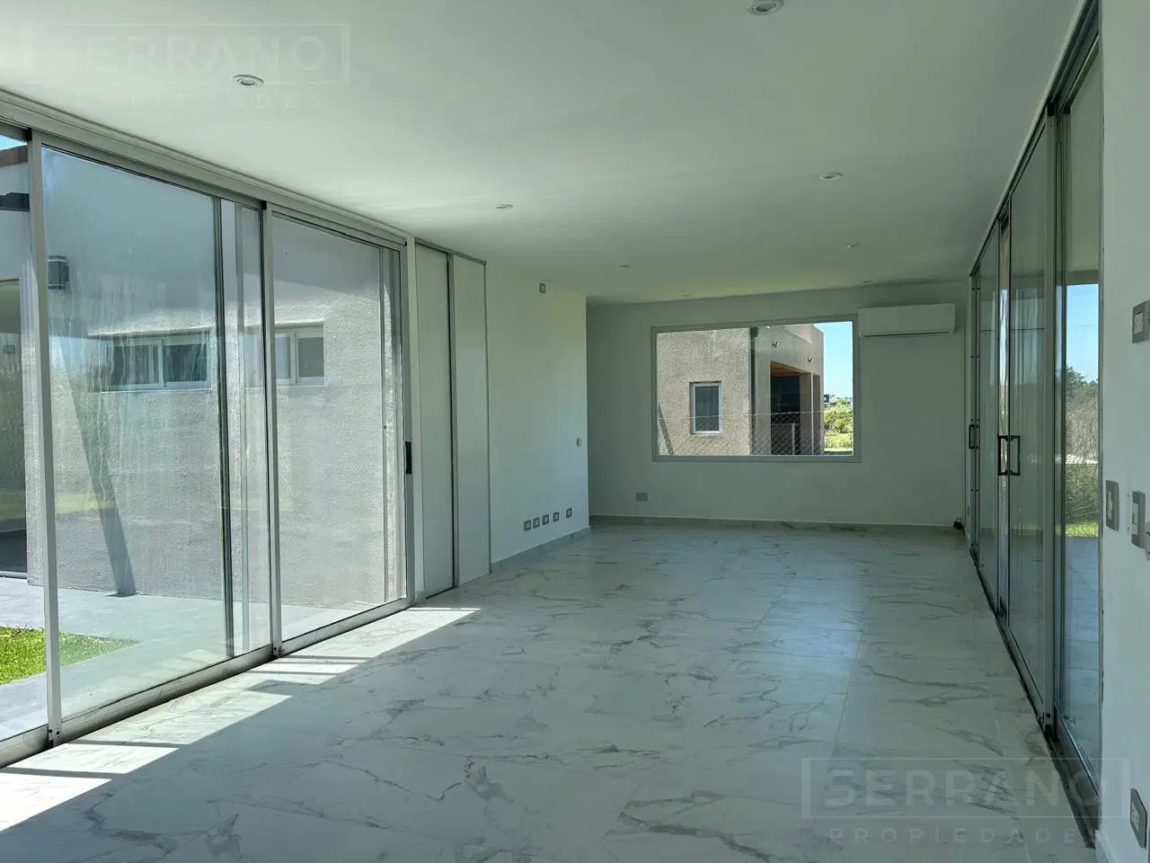 Casa de 3 dormitorios y pileta en venta, Area 11, barrio San Sebastian, Escobar 2