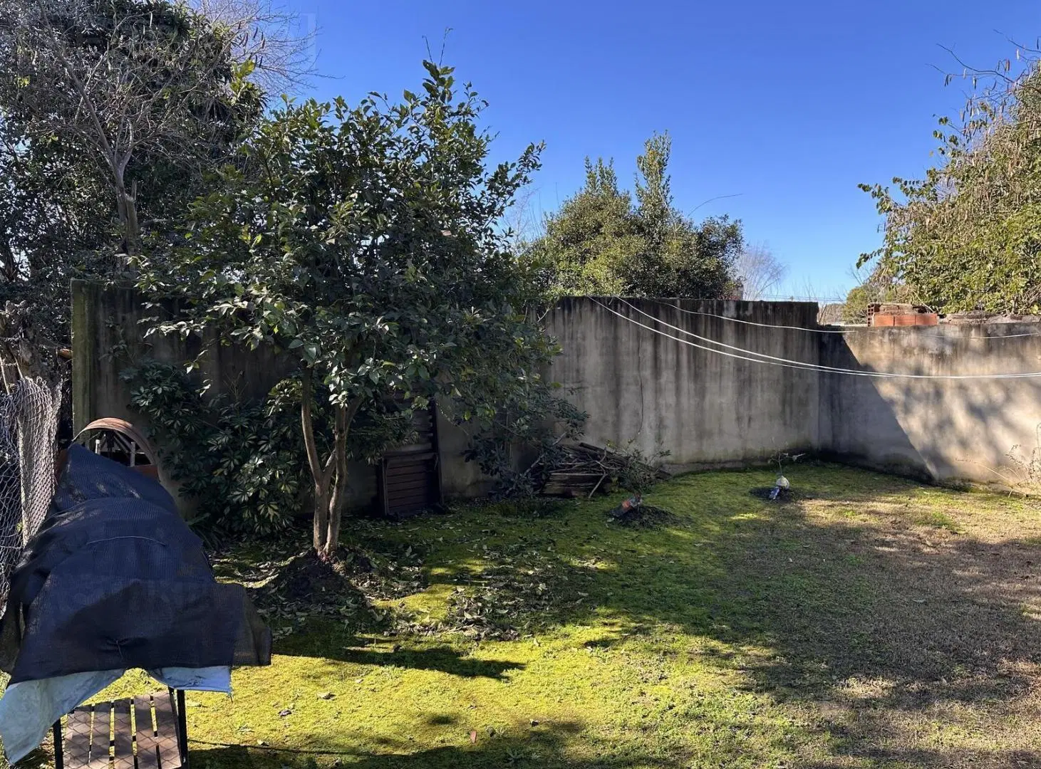 Casa en venta en gran terreno con dos locales y un depto monoambiente en Del Viso, Pilar 8