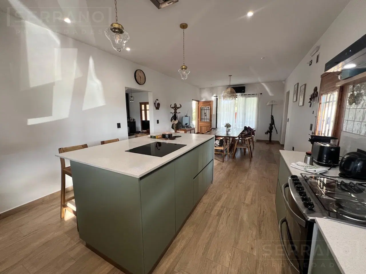 Venta Casa 5 ambientes con Piscina en Barrio Cerrado Los Juncos - Luján 2