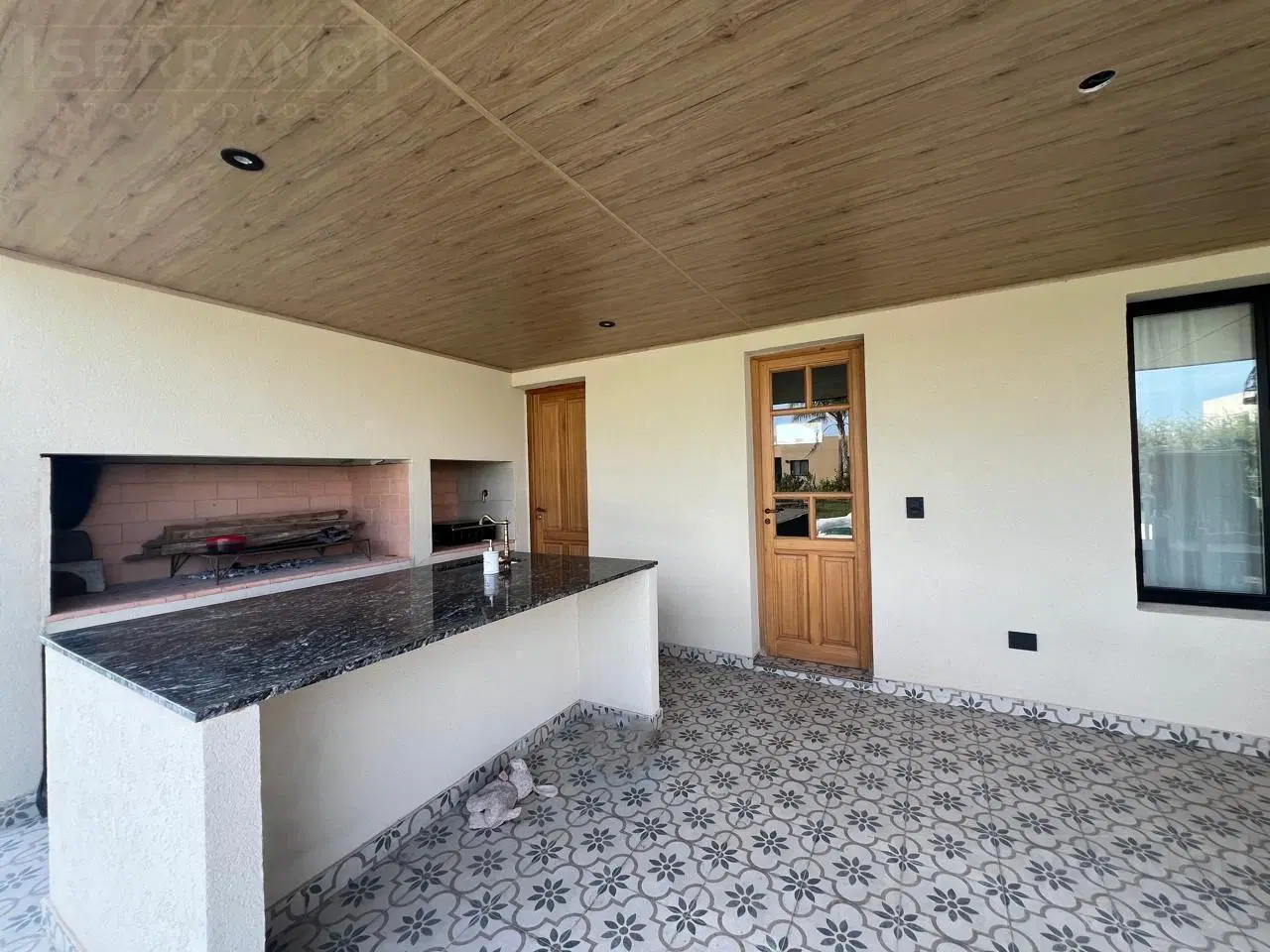 Venta Casa 5 ambientes con Piscina en Barrio Cerrado Los Juncos - Luján 3