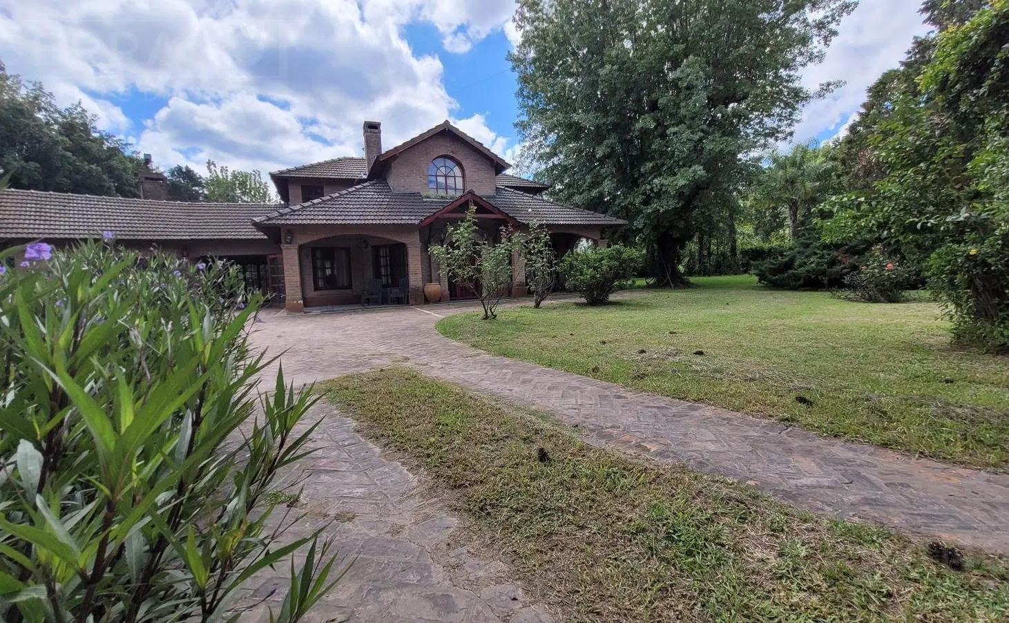 Venta Chacra con Casa y Piscina en Barrio Parque El Remanso, Exaltación de la Cruz 4