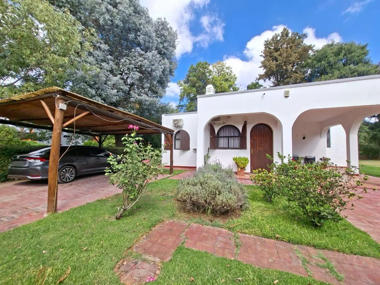 Venta casa 3 dorm, 2 baños,  lote de 1460 m2 en Parque Sakura, Exaltacion de la Cruz. Apta Credito 4