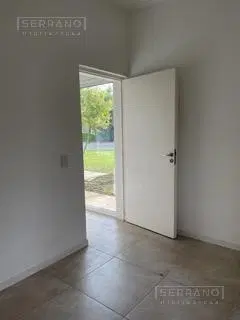 Casa al Lago en Venta con Renta de 3 Dorm y Pileta en San Marco, Villanueva, Tigre 4