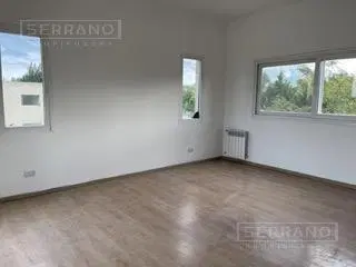 Casa al Lago en Venta con Renta de 3 Dorm y Pileta en San Marco, Villanueva, Tigre 5