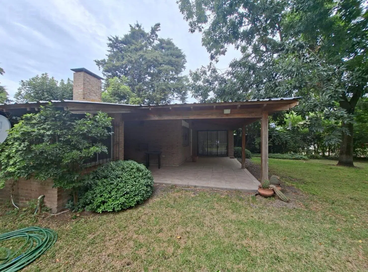 Venta Chalet 2 amb, sobre lote de 730m2. Parque Sakura, Exaltacion de la Cruz. Apto Credito 5