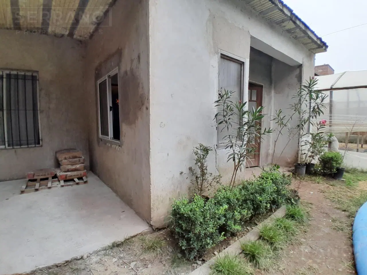 Venta Casa a terminar con amplio terreno con invernaculo en Loma Verde 3