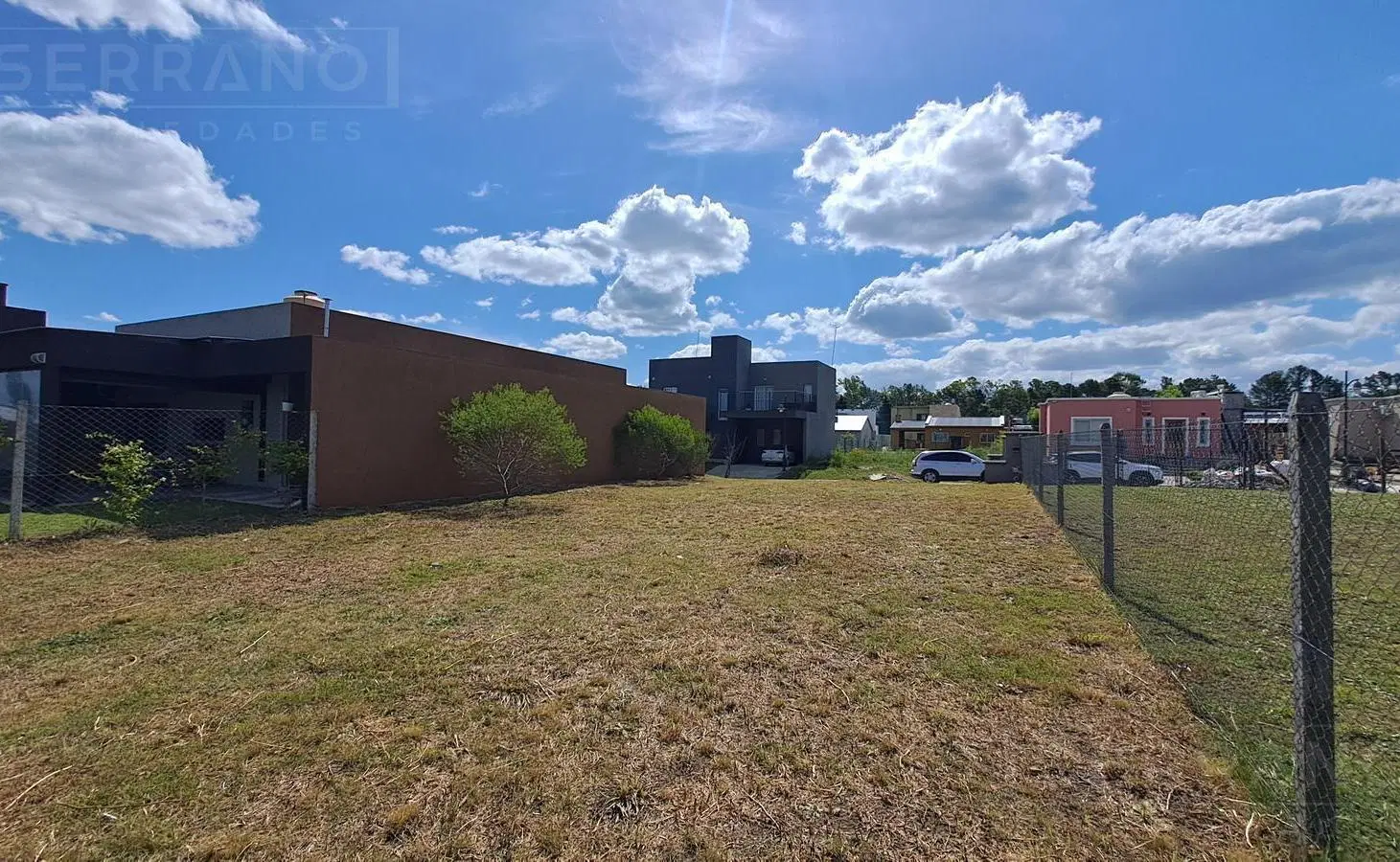 Venta Lote 301m2 Todos los servicios Lomadas de Capilla, Exaltacion de la Cruz 1