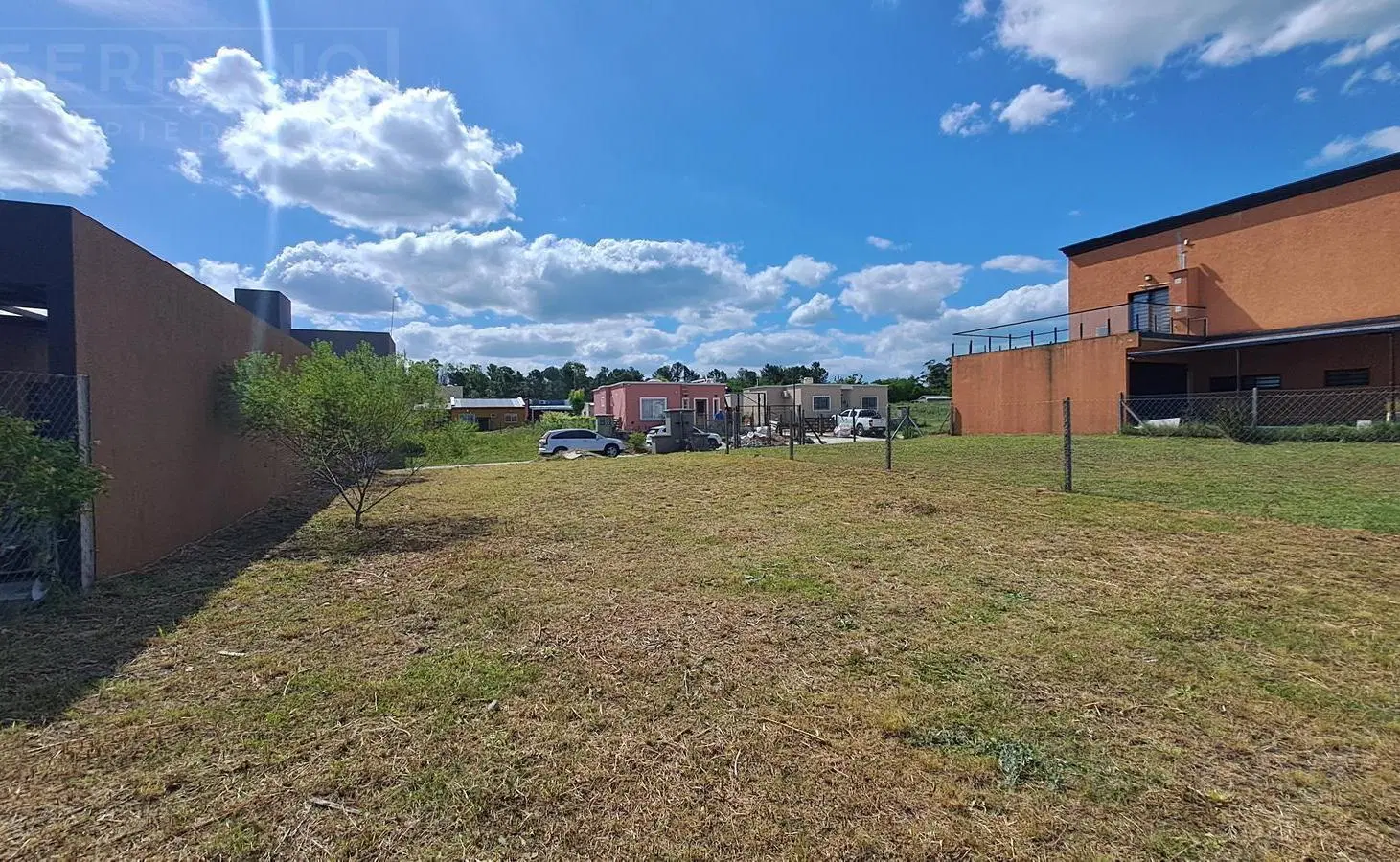 Venta Lote 301m2 Todos los servicios Lomadas de Capilla, Exaltacion de la Cruz 4