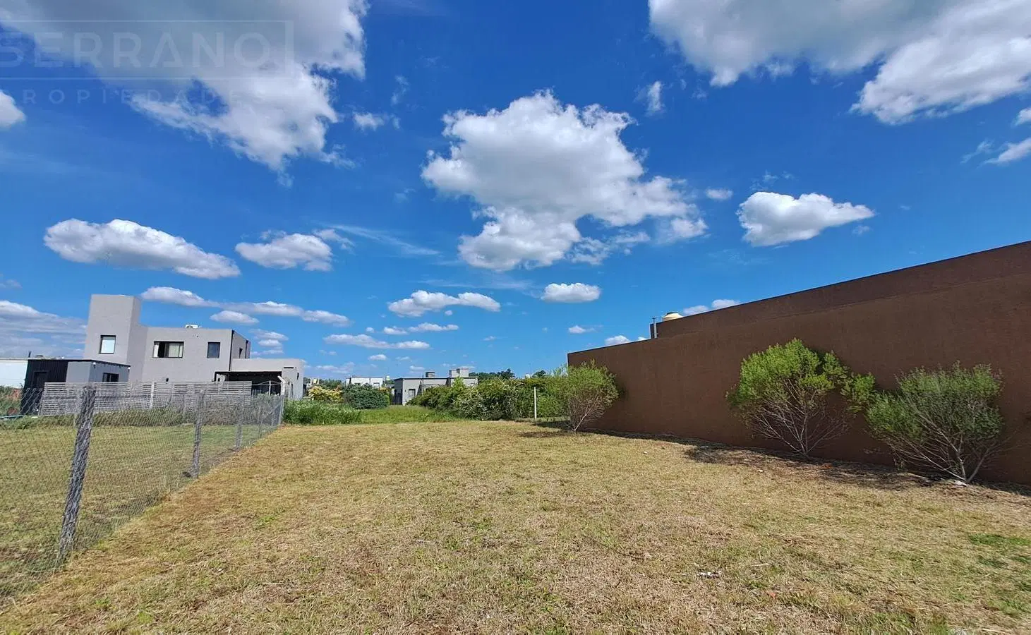 Venta Lote 301m2 Todos los servicios Lomadas de Capilla, Exaltacion de la Cruz 5