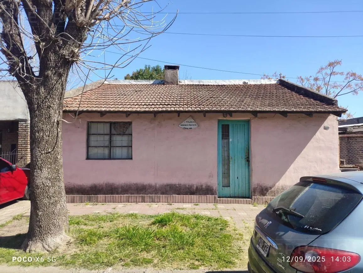 Casa para refaccionar en venta, Centro de Capilla Del Señor 3