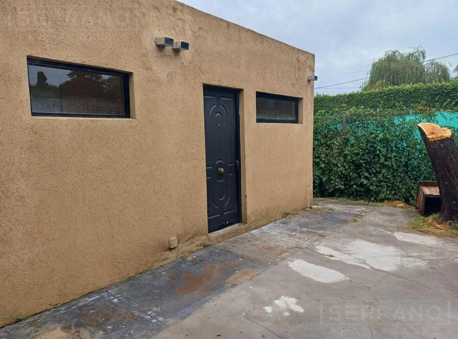 GZA. Venta. Casa 3 ambientes con pileta en terreno de 300m2. Barrio De Vicenzo, Pilar 5