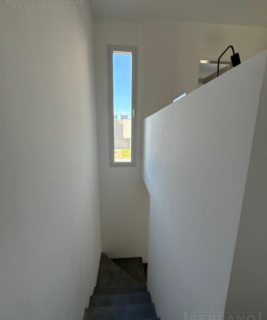 Venta duplex 4 ambientes con Jardin en Decs Tortugas