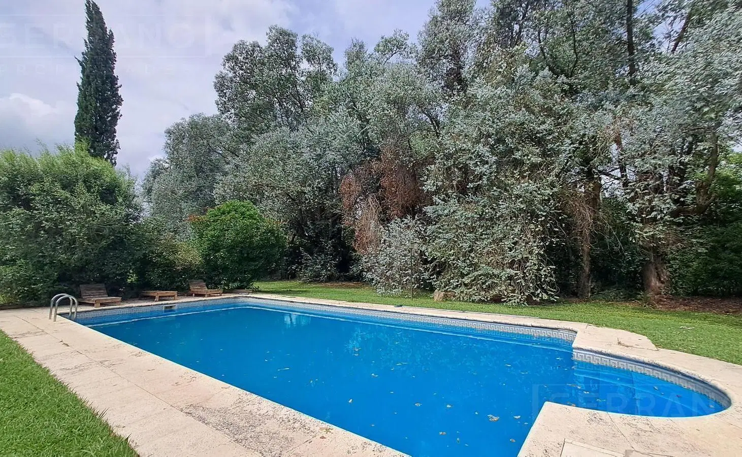 LDO. Venta Casa 5 amb   Casa huéspedes Pileta Cancha Paddle Lote 3413m2 El Remanso Apto Crédito 4