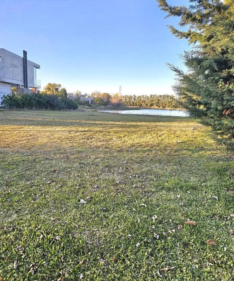 Terreno en Venta al agua Santa Catalina. Villanueva 4