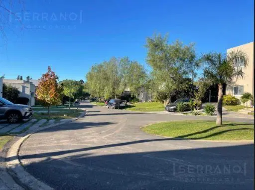 Terreno en venta en Alvear de Benavidez 4
