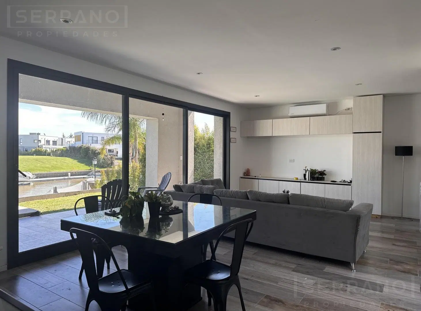 Casa en alquiler temporal de 4 amb. con pileta y salida al Río Luján, Nautico Canal, Villanueva 4