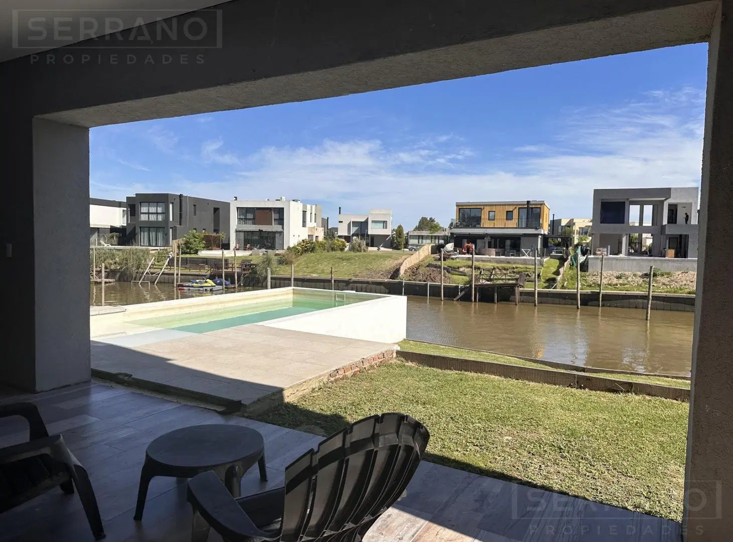 Casa en alquiler temporal de 4 amb. con pileta y salida al Río Luján, Nautico Canal, Villanueva 5