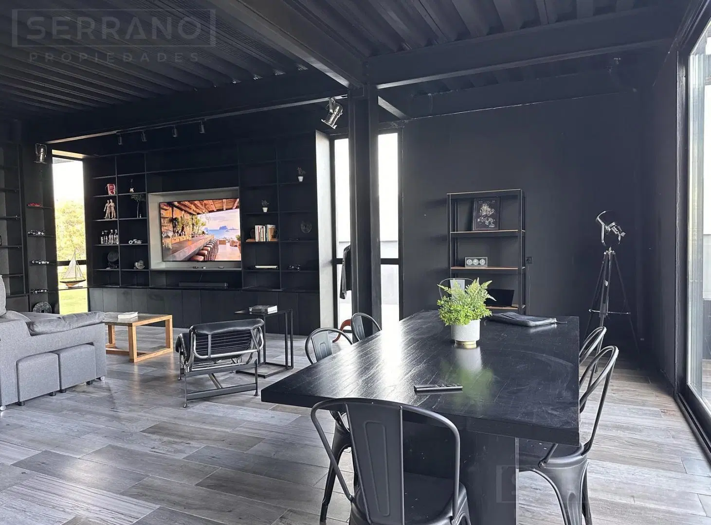 Casa en alquiler con amarra propia y espacio amplio para varios autos en Villanueva 5