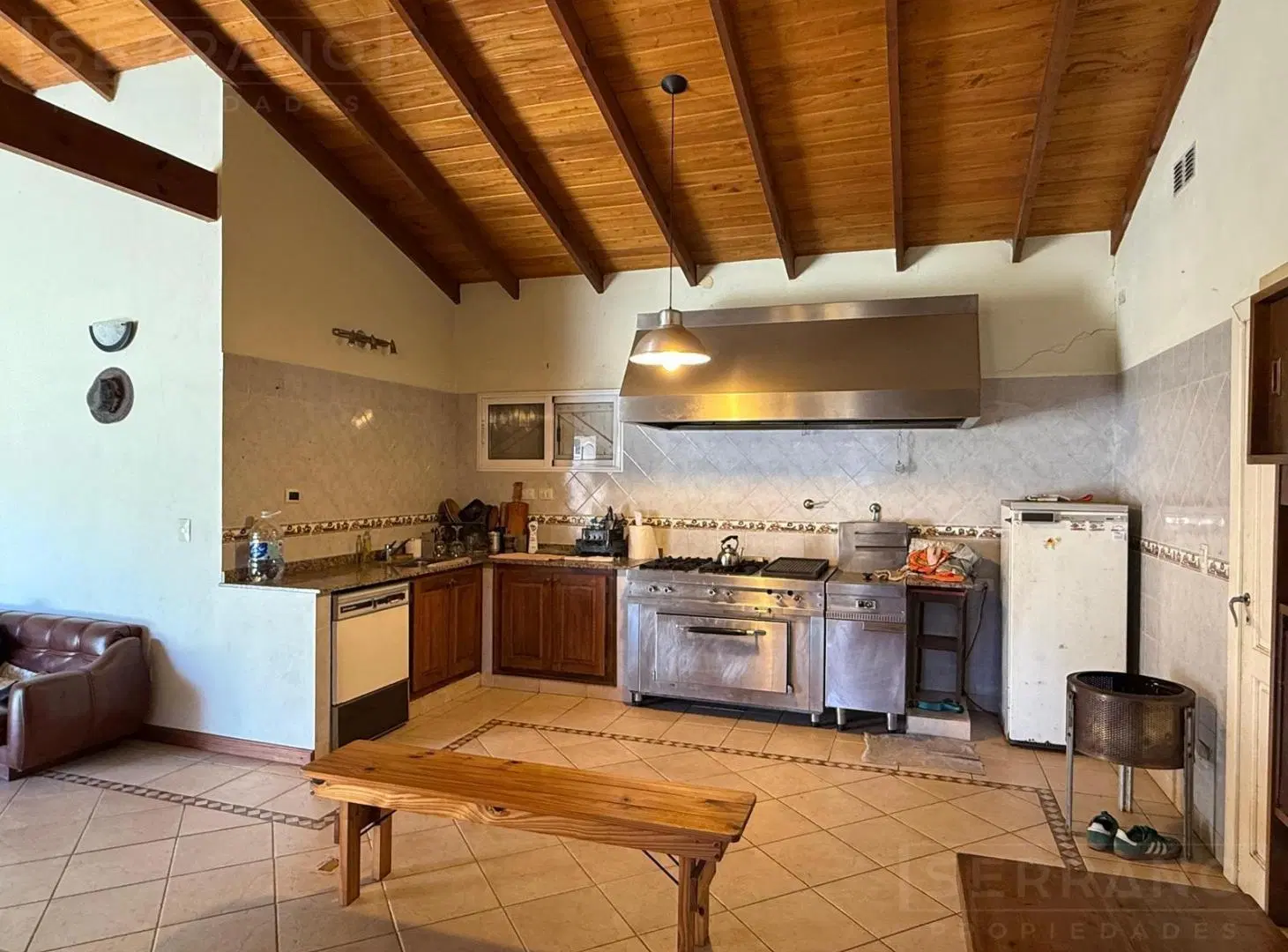 Venta Casa 2 dormitorios, pileta, lote de 2900 m2, en Parque Sakura, Exaltacion de la Cruz 3