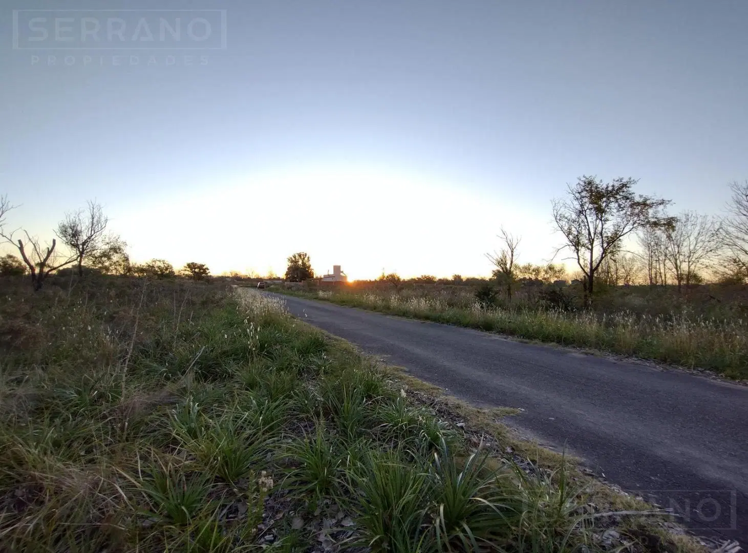Venta. Lote 800 m2. Molino Blanco. Exaltación de la Cruz 5