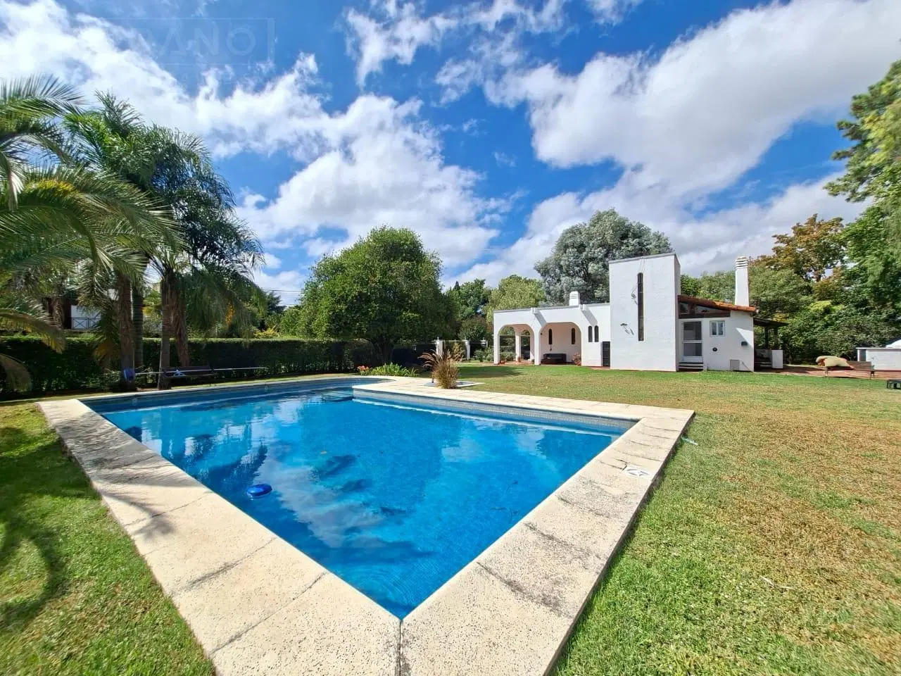 Venta casa 3 dorm, 2 baños,  lote de 1460 m2 en Parque Sakura, Exaltacion de la Cruz. Apta Credito 5