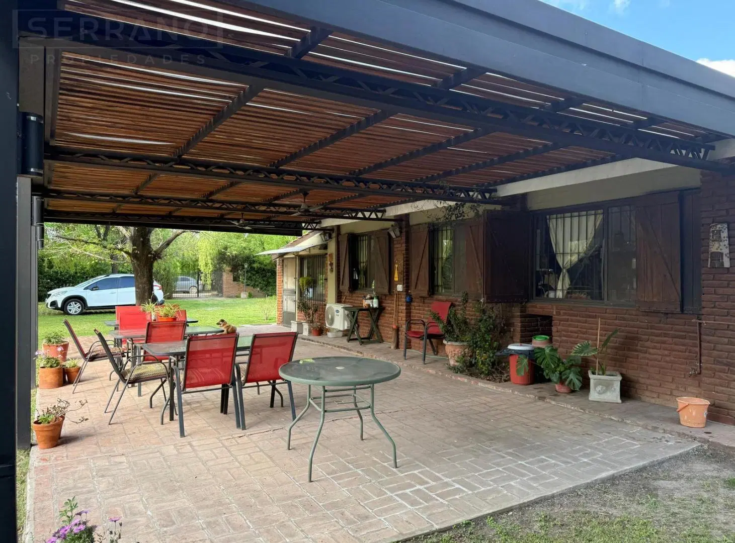Venta casa 6 ambientes sobre terreno de 2.142 m2. Parque Sakura. Exaltacion de la Cruz 2