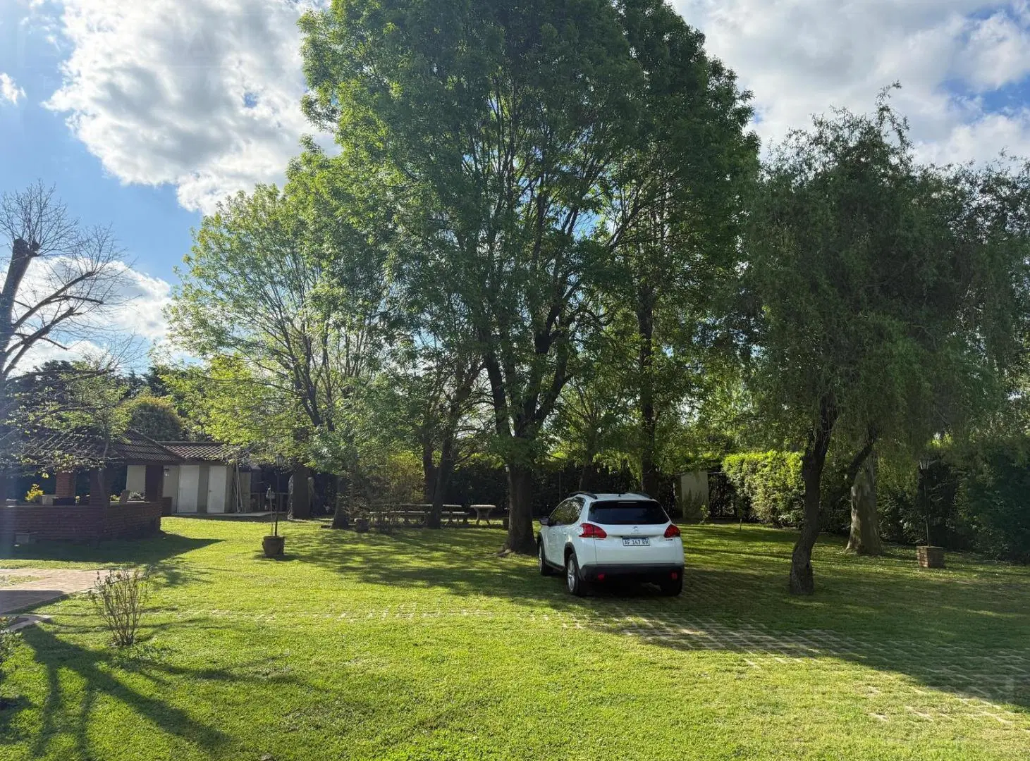 Venta casa 6 ambientes sobre terreno de 2.142 m2. Parque Sakura. Exaltacion de la Cruz 5