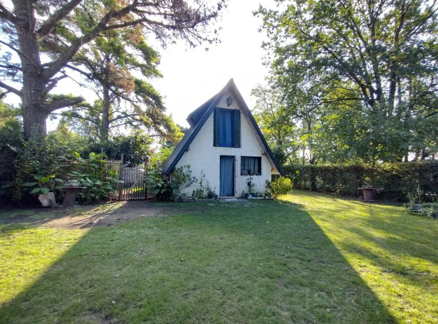 Venta. Casa Alpina. 2 Ambientes Sobre Lote De 595 M2. Barrio Parque Sakura 2