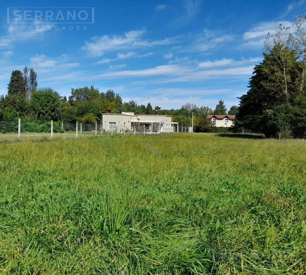 Venta Lote de 730 m2 en Barrio Parque Sakura, Exaltacion de la Cruz