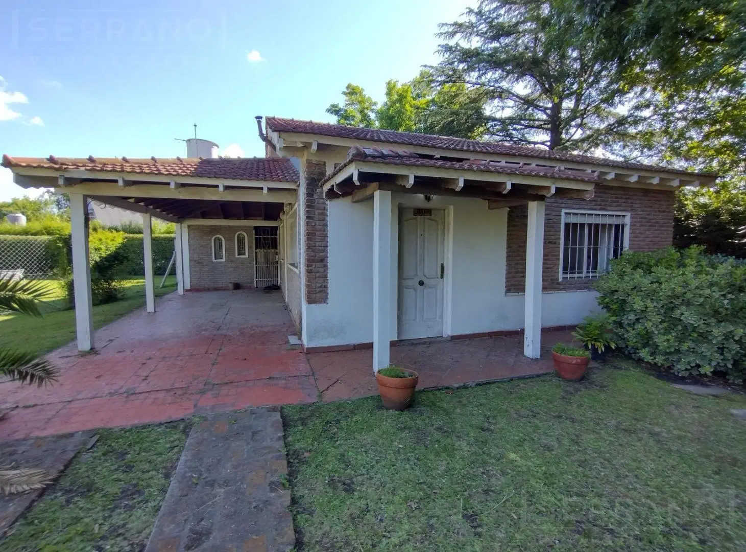 Venta Casa 3 amb Sobre lote de 1410 m2. APTA CREDITO. Parque Sakura. Exaltacion de la Cruz 2
