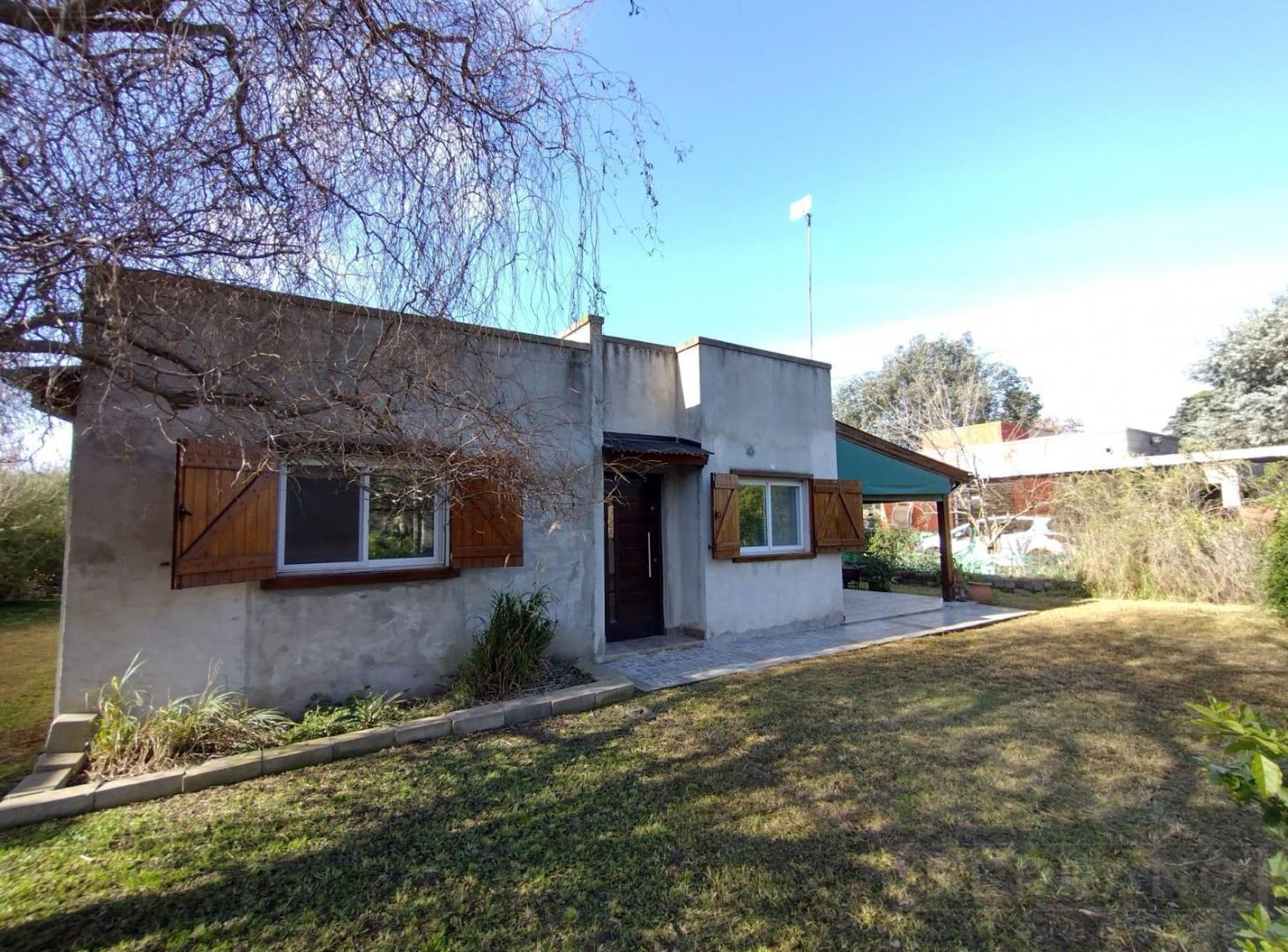 Venta Casa 3 dormitorios, 2 baños, pileta, calle Moreno al 700, Parque Sakura, Exaltación de la Cruz