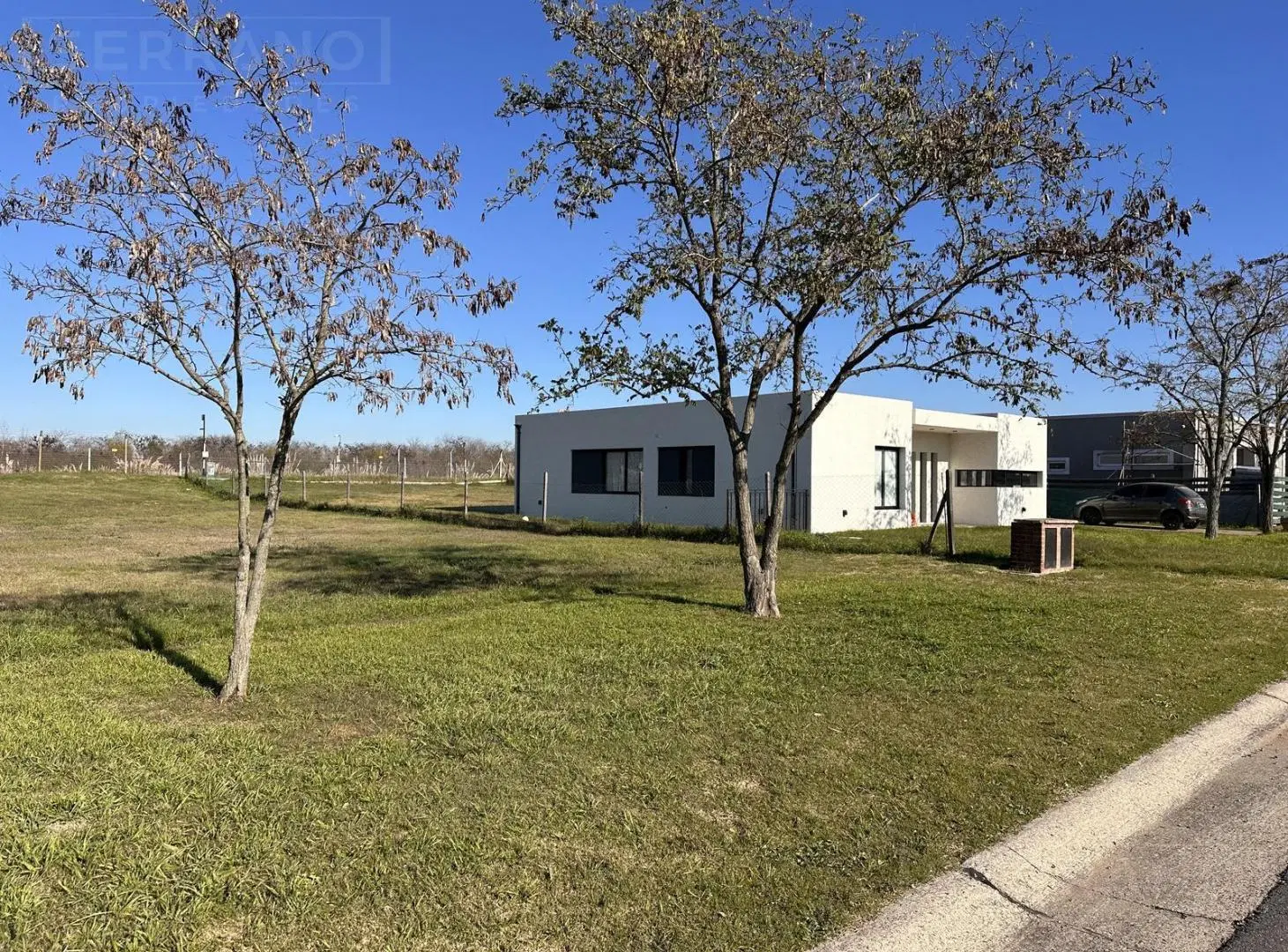 Lote en venta en área 11 San Sebastián, Pilar 3