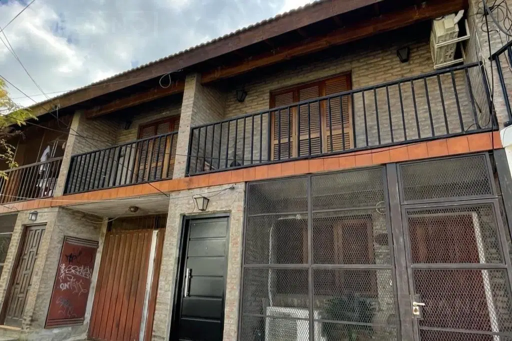 PH en venta, 4 ambientes, amplio con entrepiso y 2 balcones - Escobar 4
