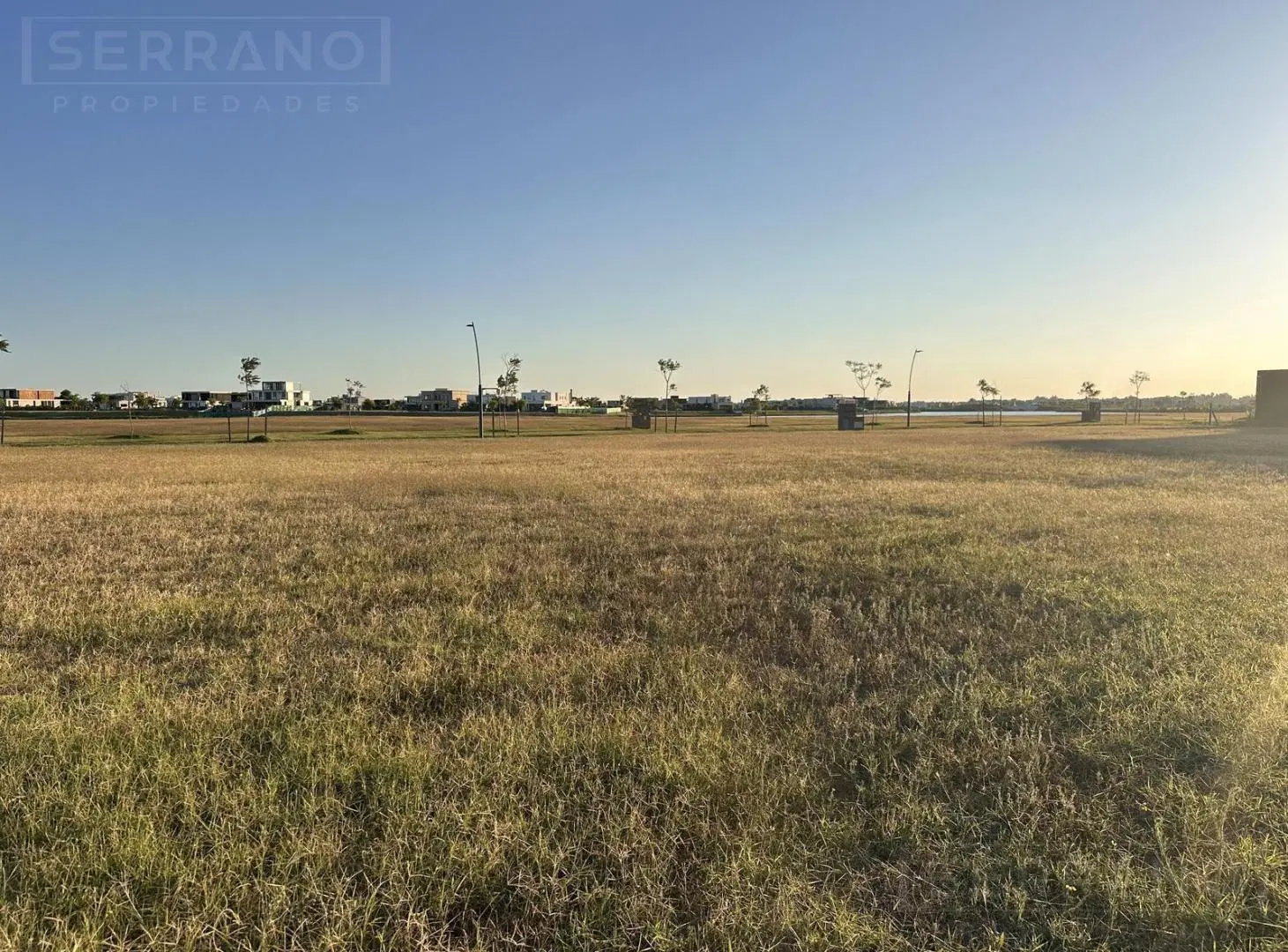 Lote en venta al agua en Amarras, Puertos del Lago Escobar 4