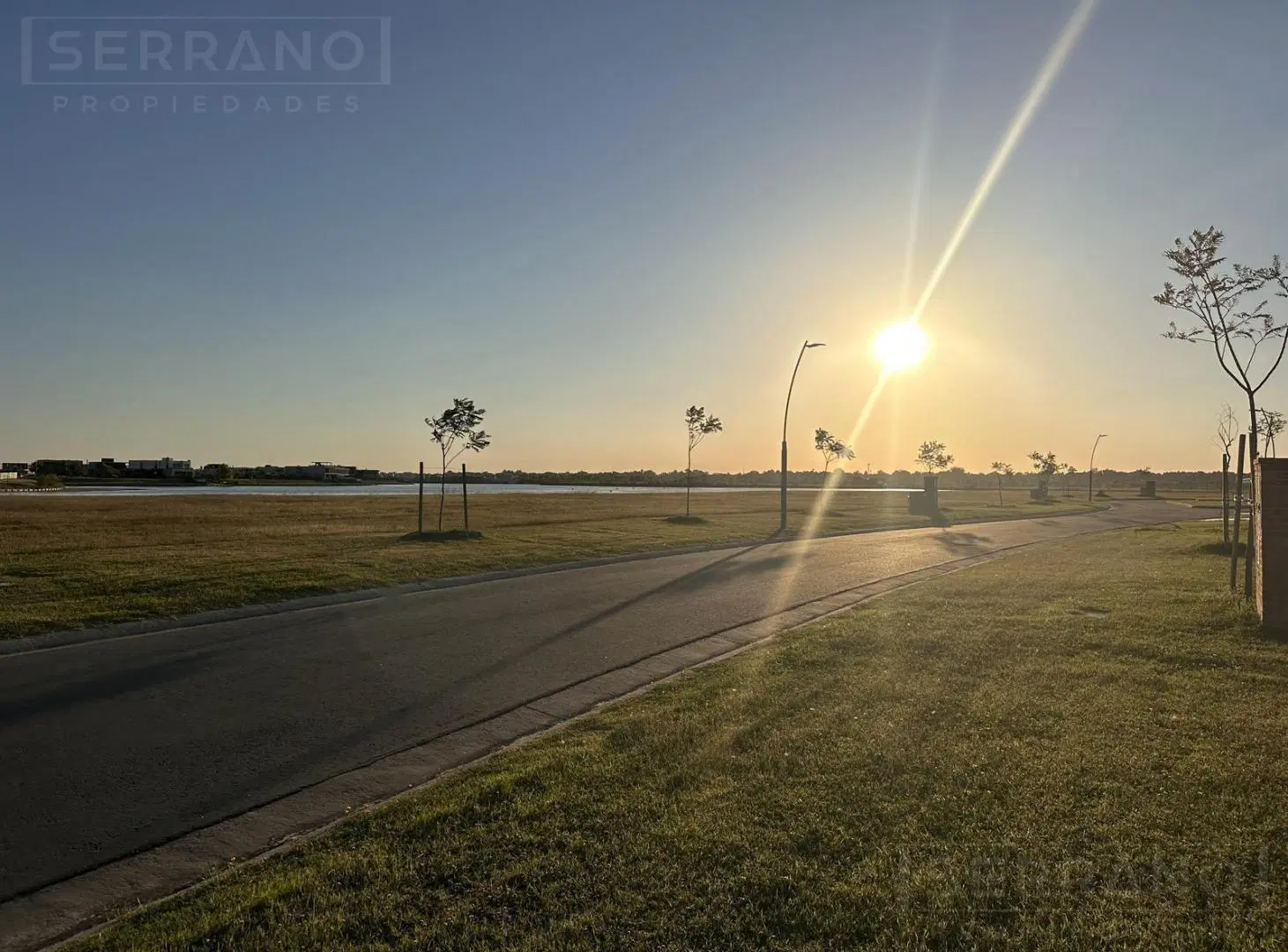 Lote en venta al agua en Amarras, Puertos del Lago Escobar 8
