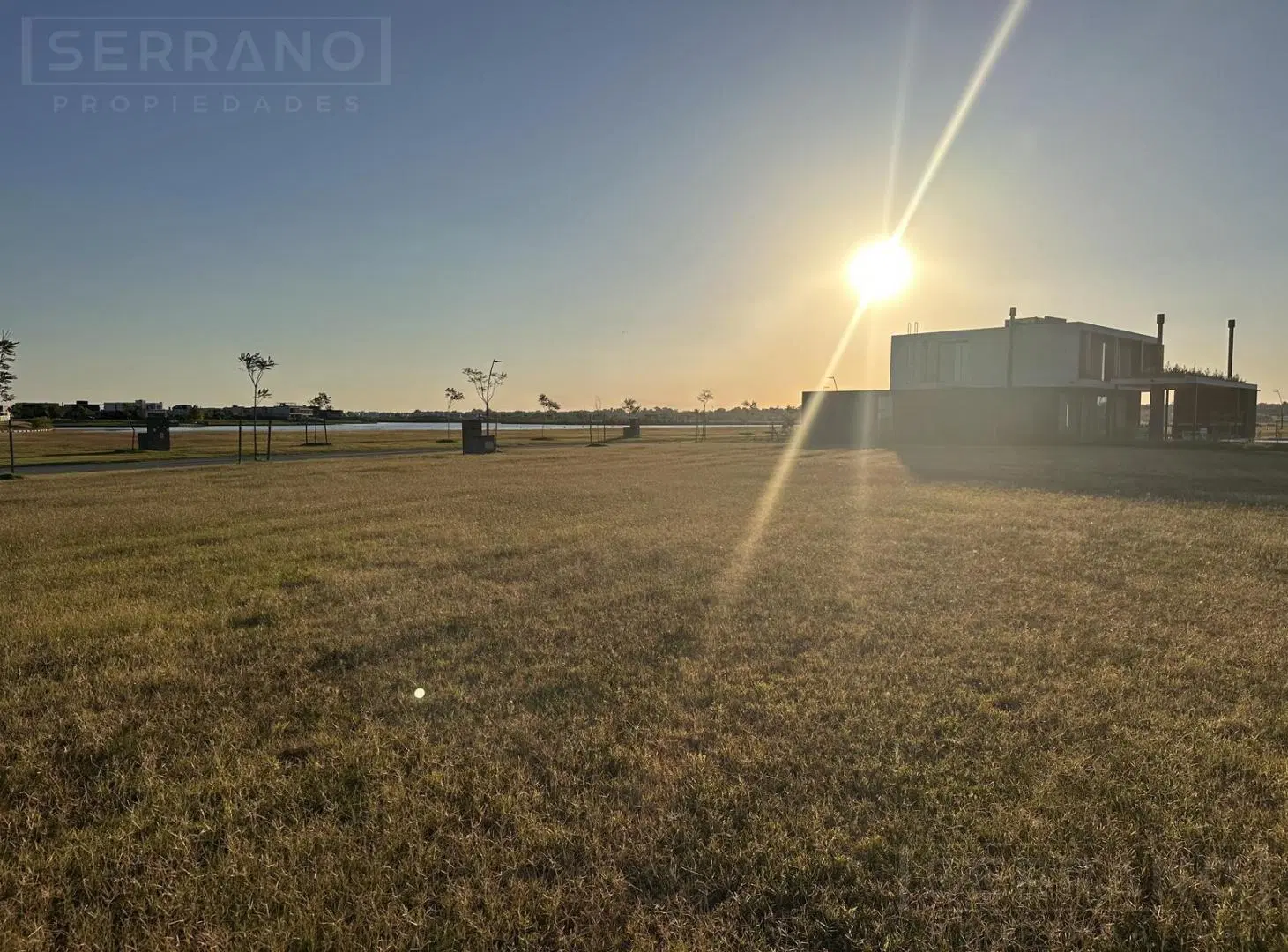 Lote en venta al agua en Amarras, Puertos del Lago Escobar 2