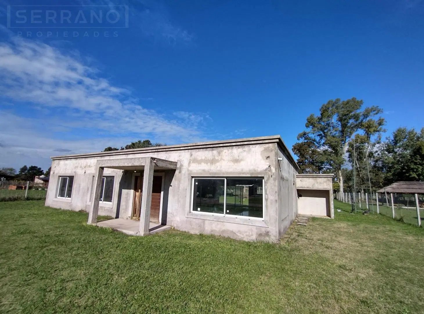 Venta. Casa A Terminar. 4 Ambientes. Lote 1.948 M2. Barrio Parque Sakura 3 4