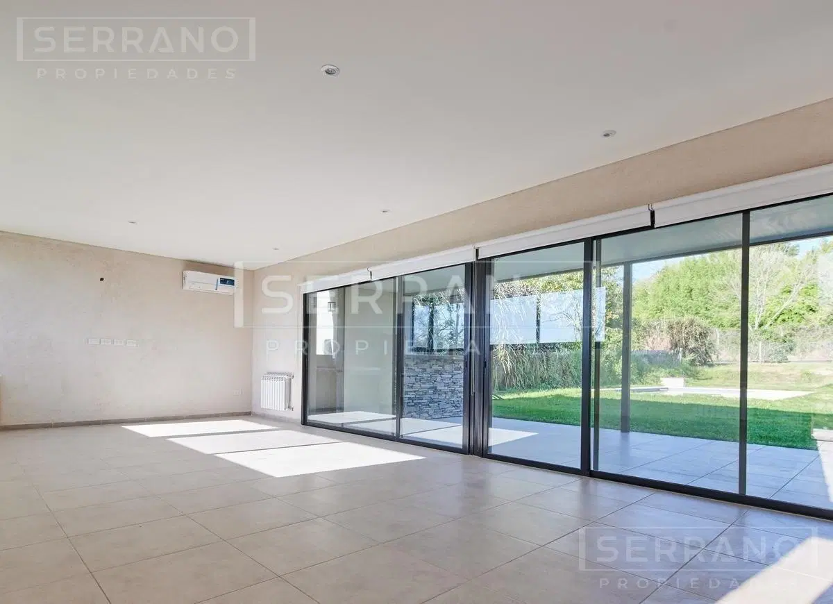 Venta casa 3 dormitorios con pileta en el barrio nautico El Cazal, Escobar 4