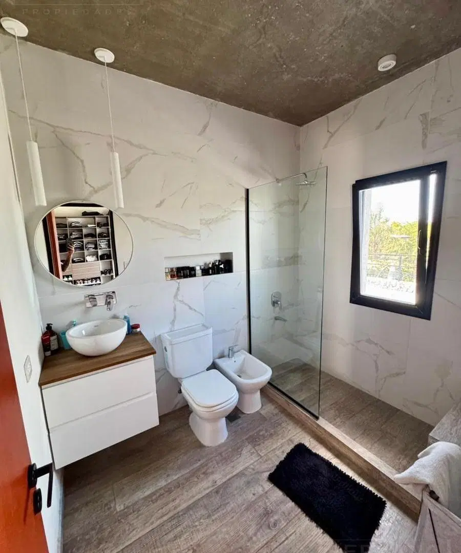 Casa en venta al lago 6 amb en San Benito, Villanueva 3
