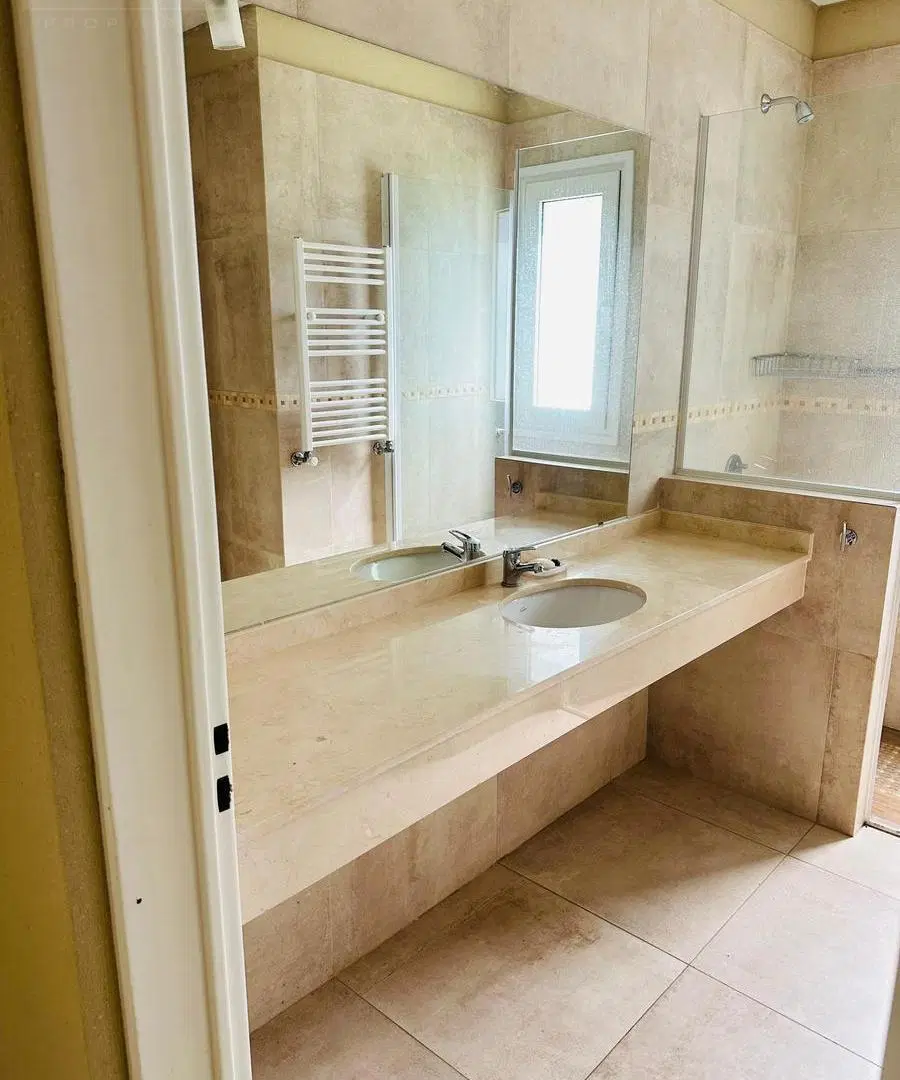 Venta Casa APTO CREDITO 4 ambientes Chacras de la Cruz CC Exaltacion de la Cruz 5