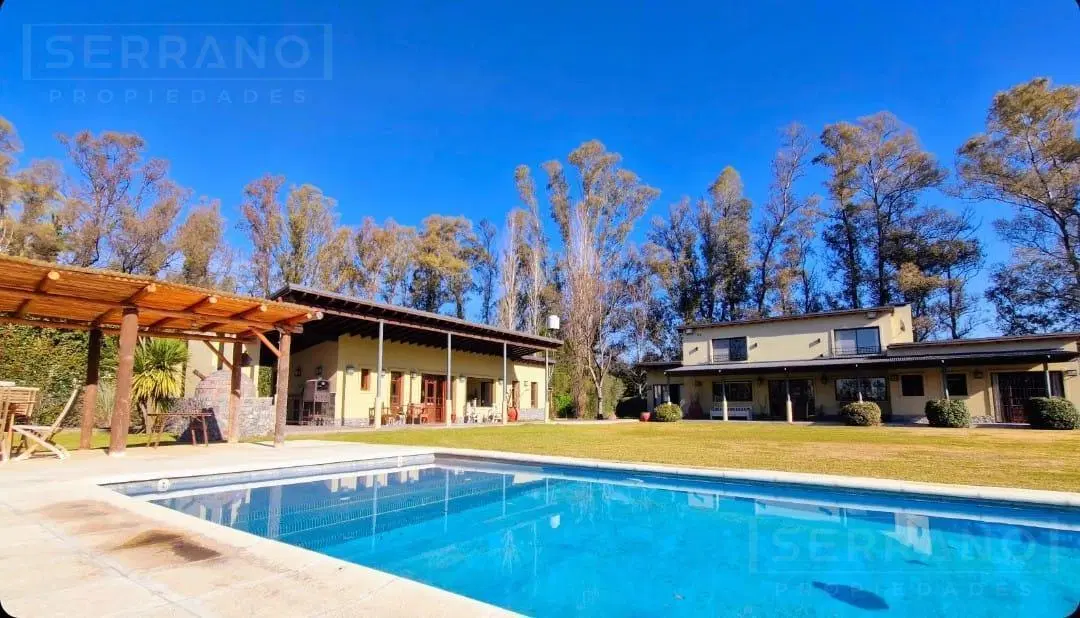 Venta casa 6 ambientes en Chacras del Molino, Exaltacion de la Cruz 4