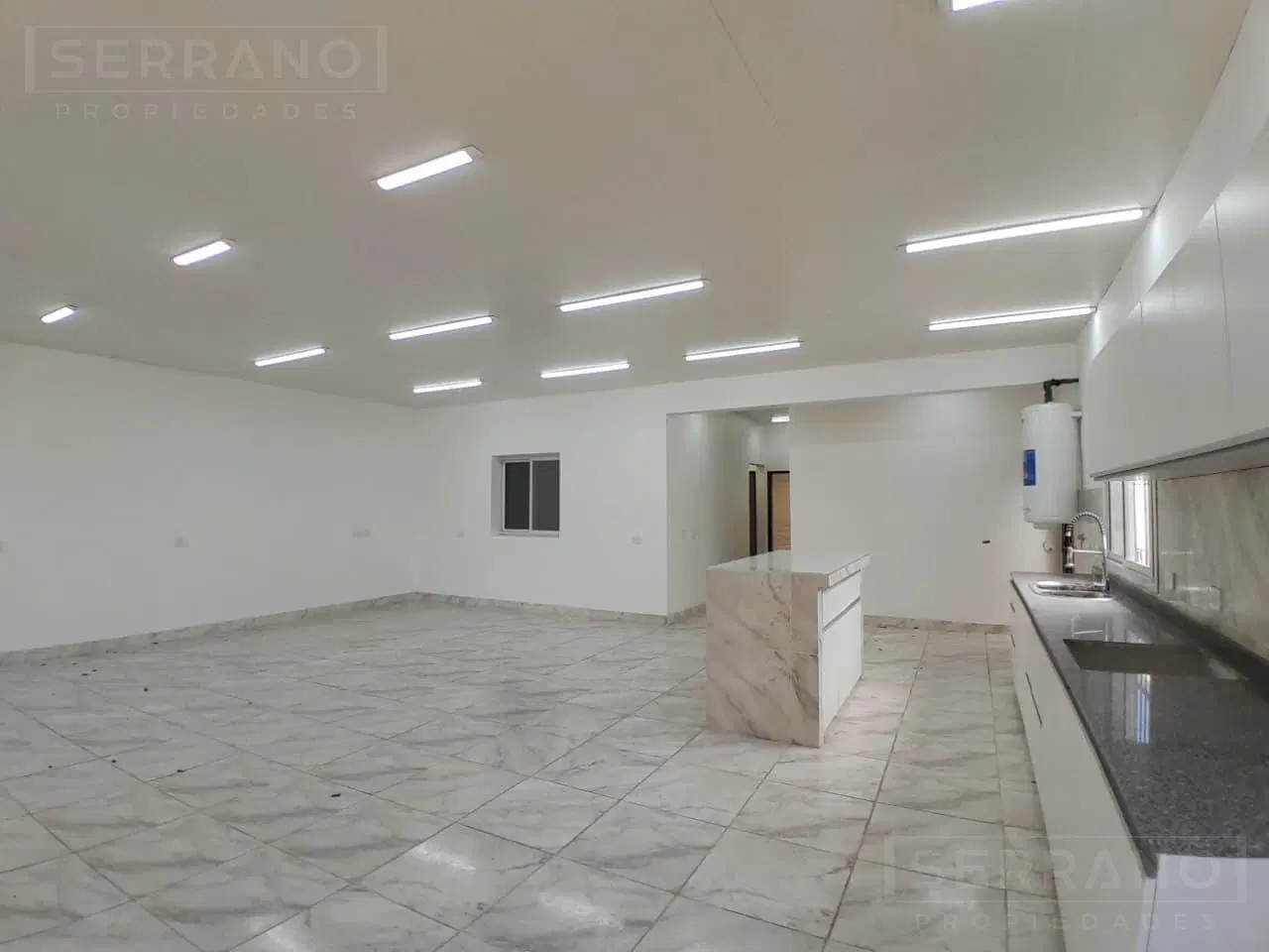 Venta casa 6 ambientes en Centro de Benavidez 2