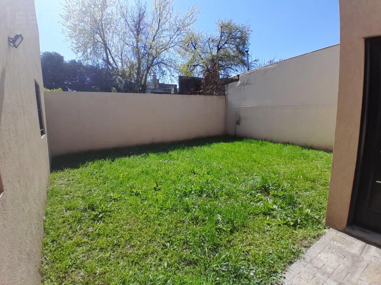 Venta casa 6 ambientes en Centro de Benavidez 8