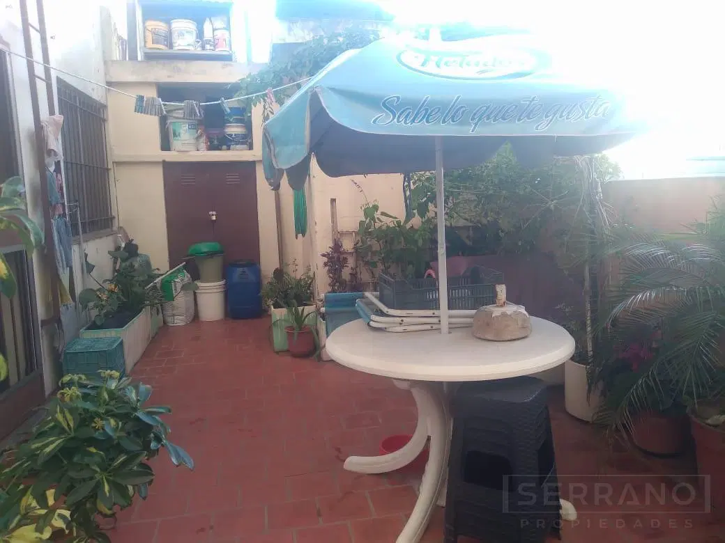 Venta departamento de 4 ambientes en pleno centro de Escobar 2