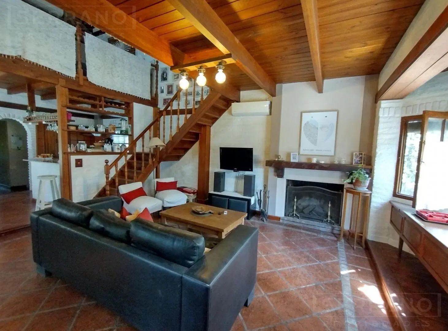 Venta Casa de 4 ambientes sobre Lote 1.460 M2. Barrio Parque Sakura, Exaltacion de la Cruz 8